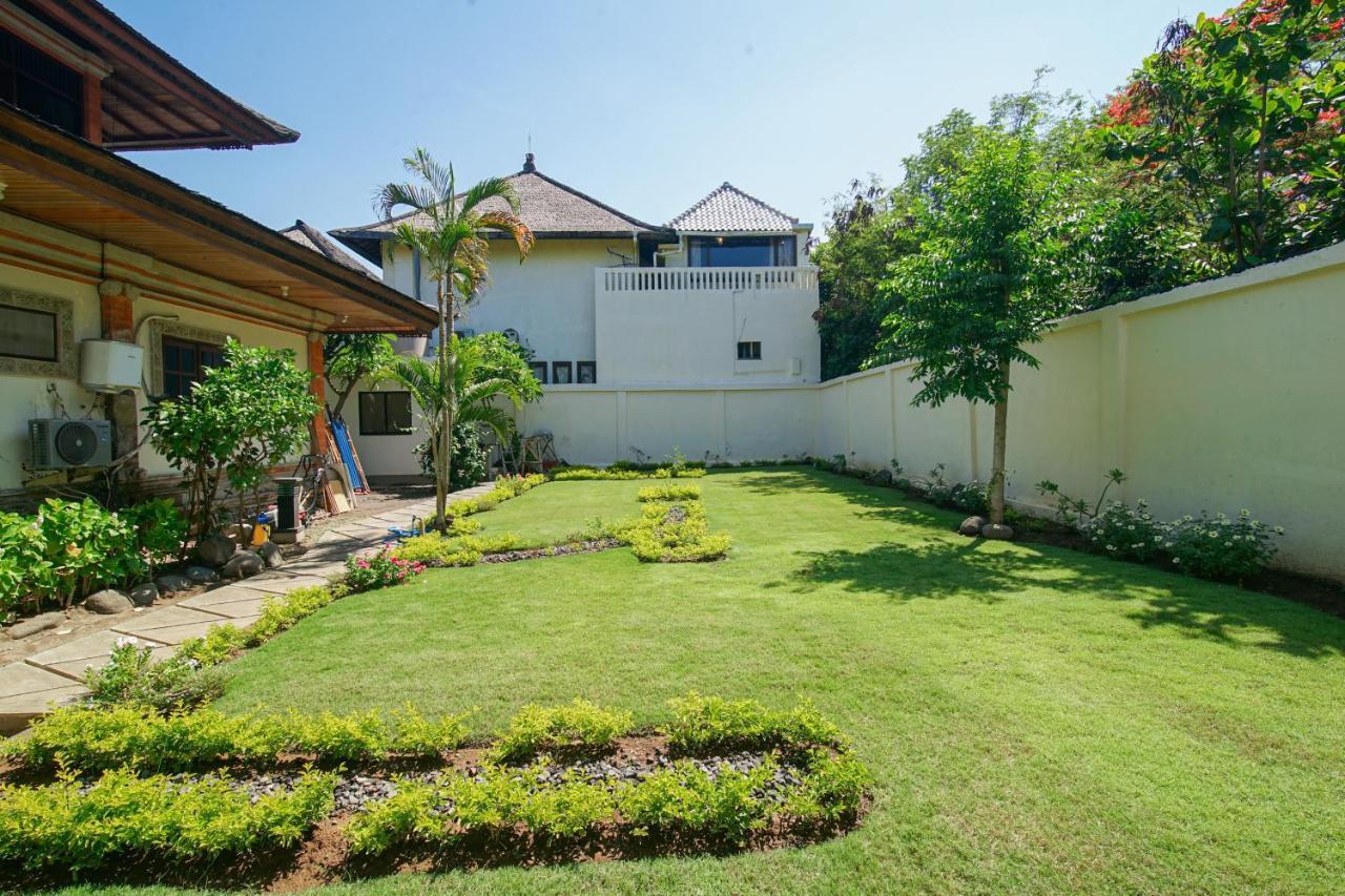 Baliana Villa Legian Buitenkant foto